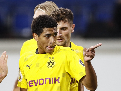 比赛在解说 比赛在解说