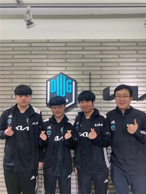 这里不妨参 这里不妨参