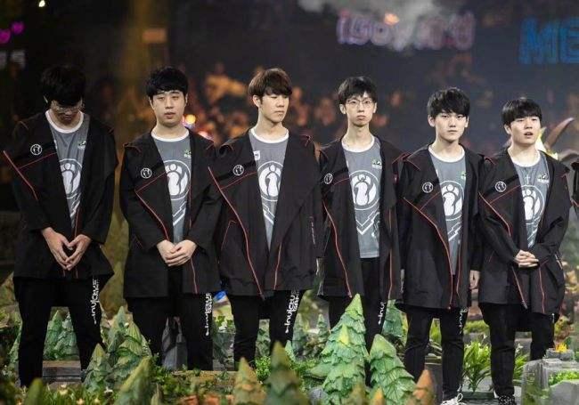 这场充满战 这场充满战